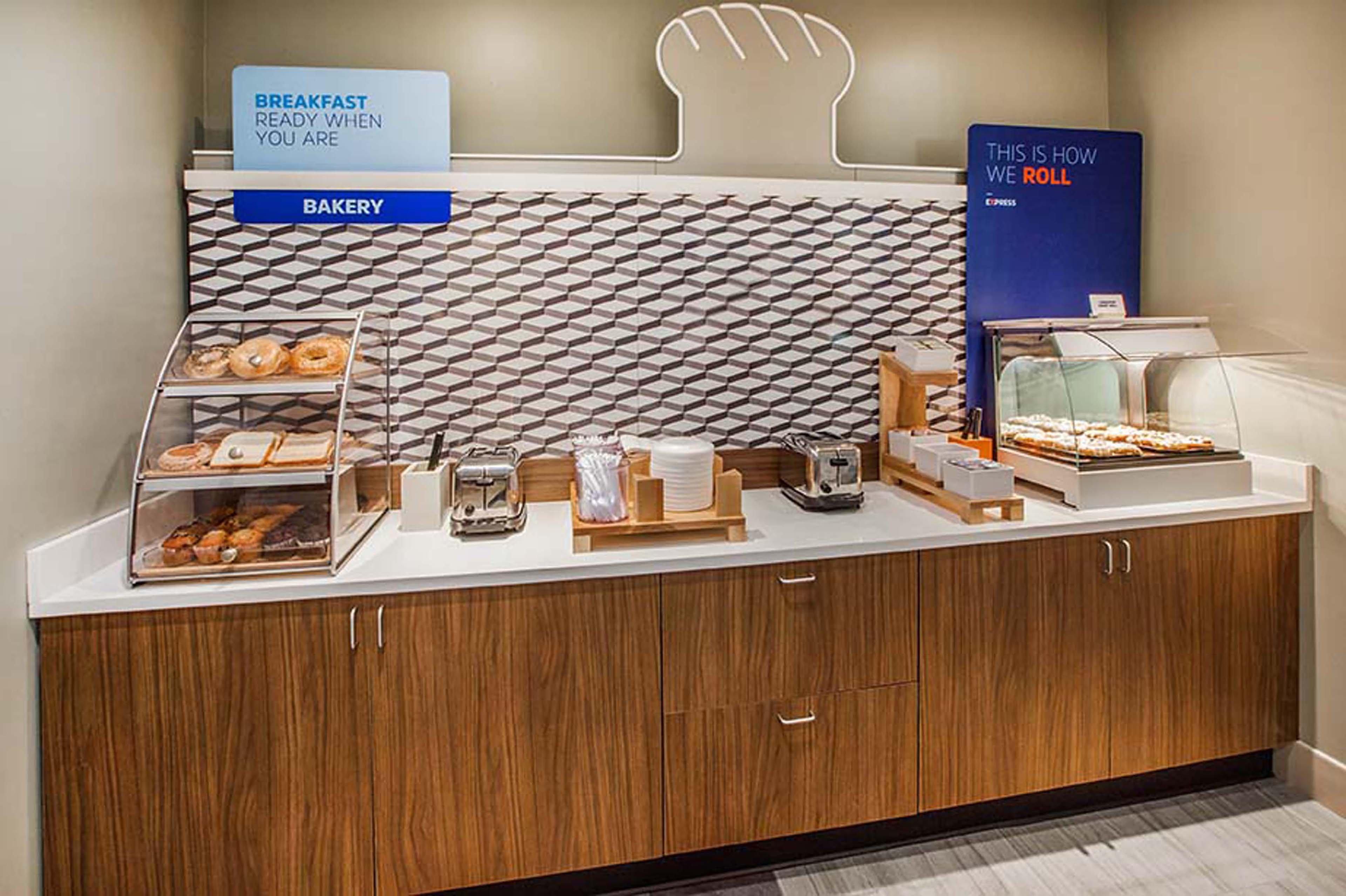 Holiday Inn Express Hotel & Suites Franklin By Ihg Eksteriør billede