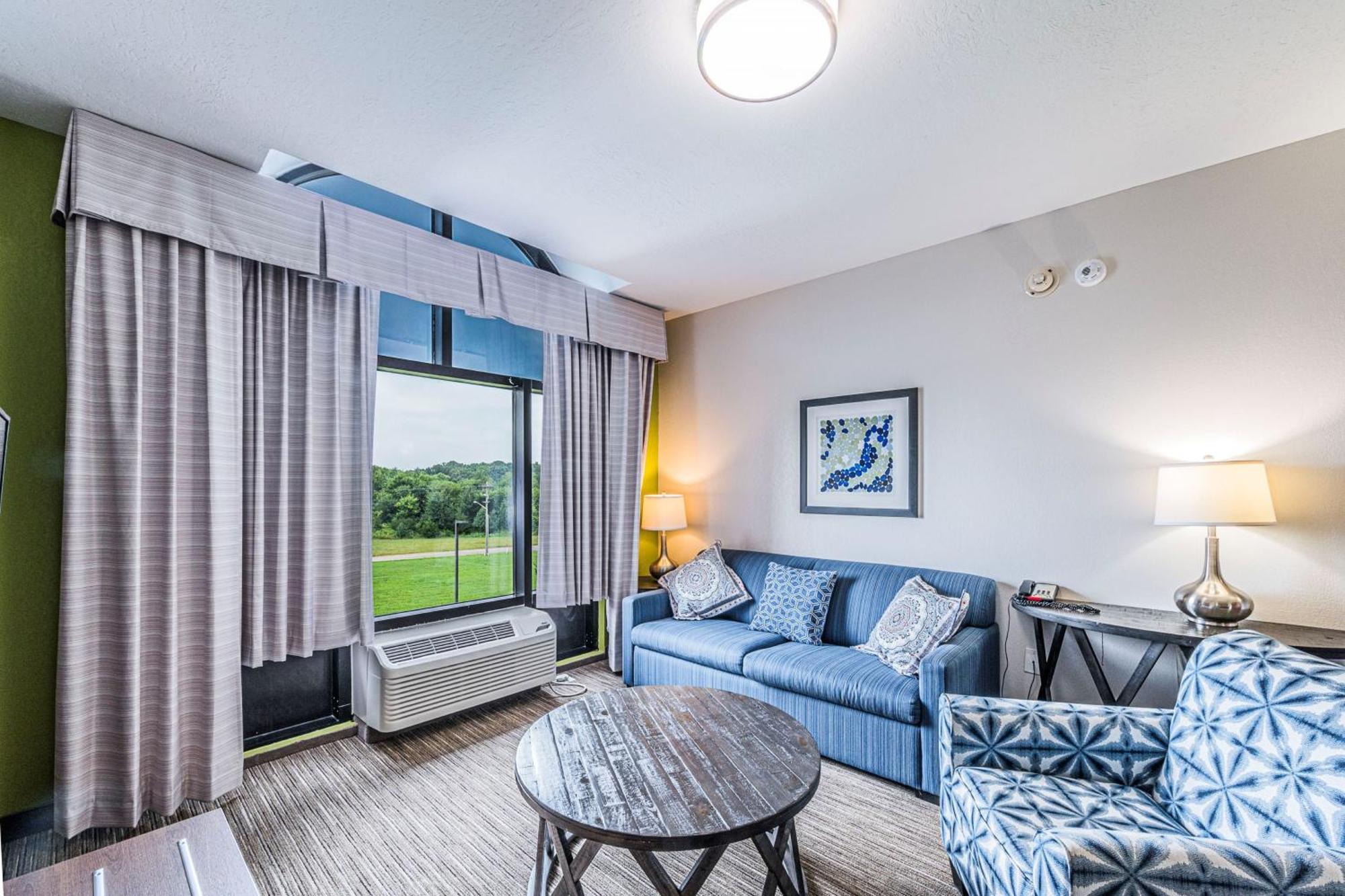 Holiday Inn Express Hotel & Suites Franklin By Ihg Eksteriør billede